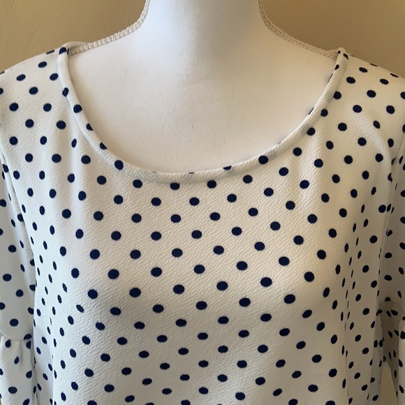 Green Envelope top - Picture 2 of 5